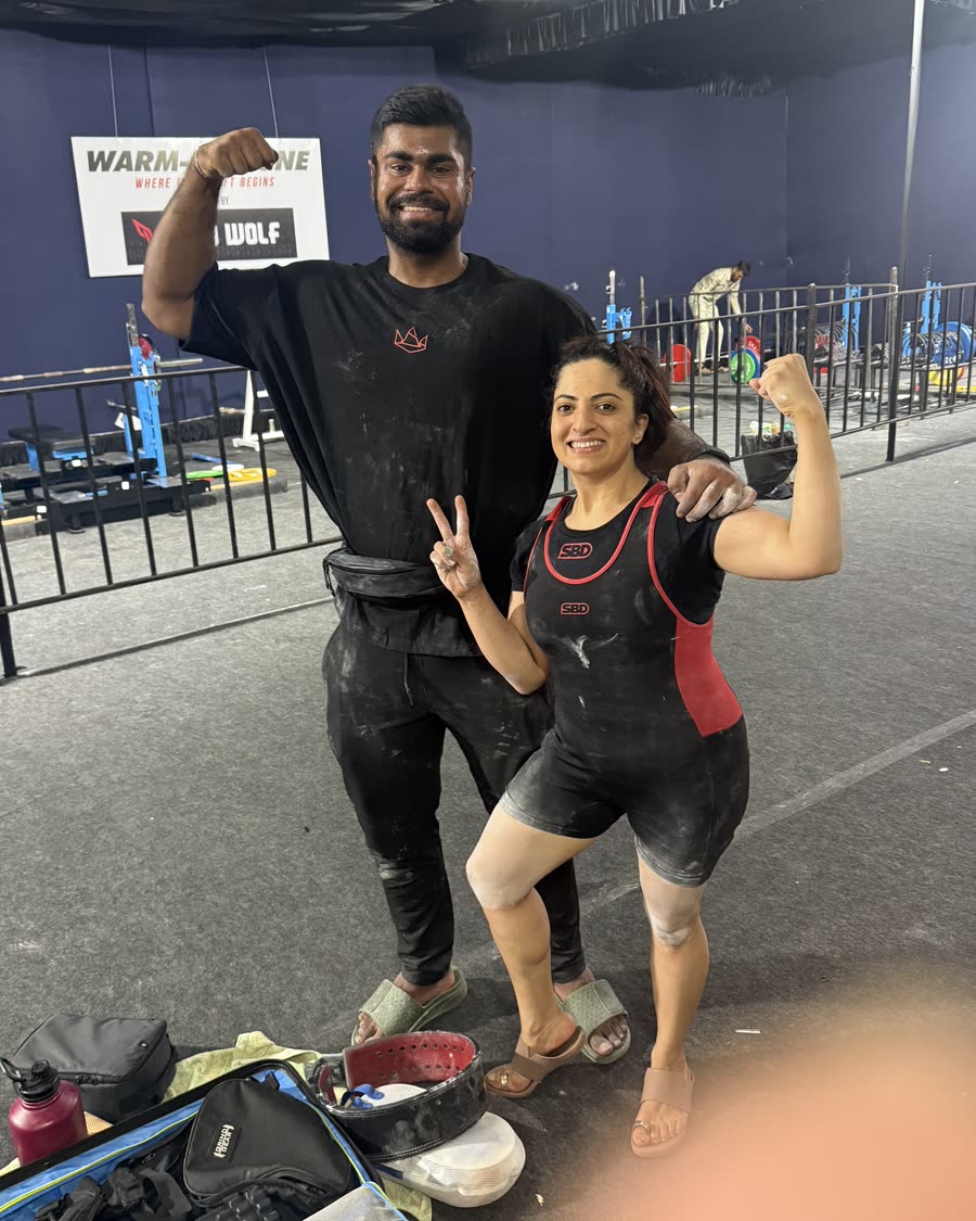 Team SAR client during a coached lift