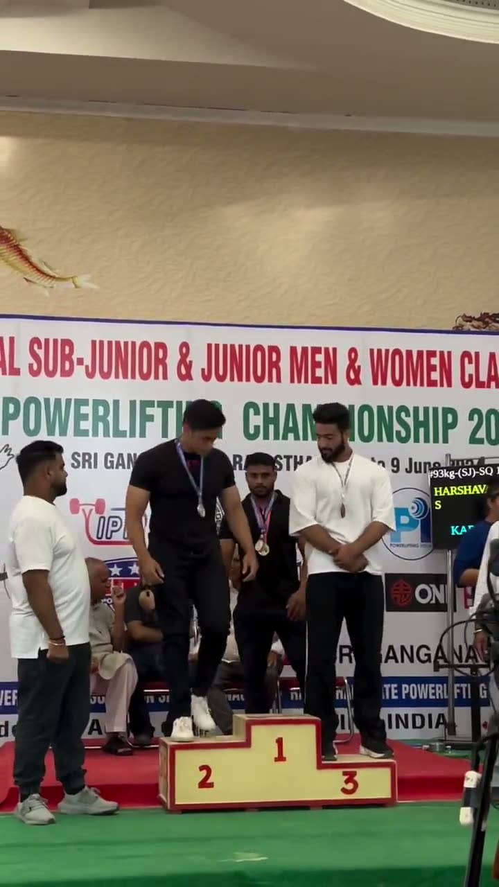 Medal ceremony at the Powerlifting India junior nationals, silver at 83 kg